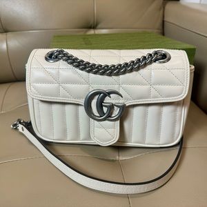 Gucci White Quilted Leather Bag with Silver Chain